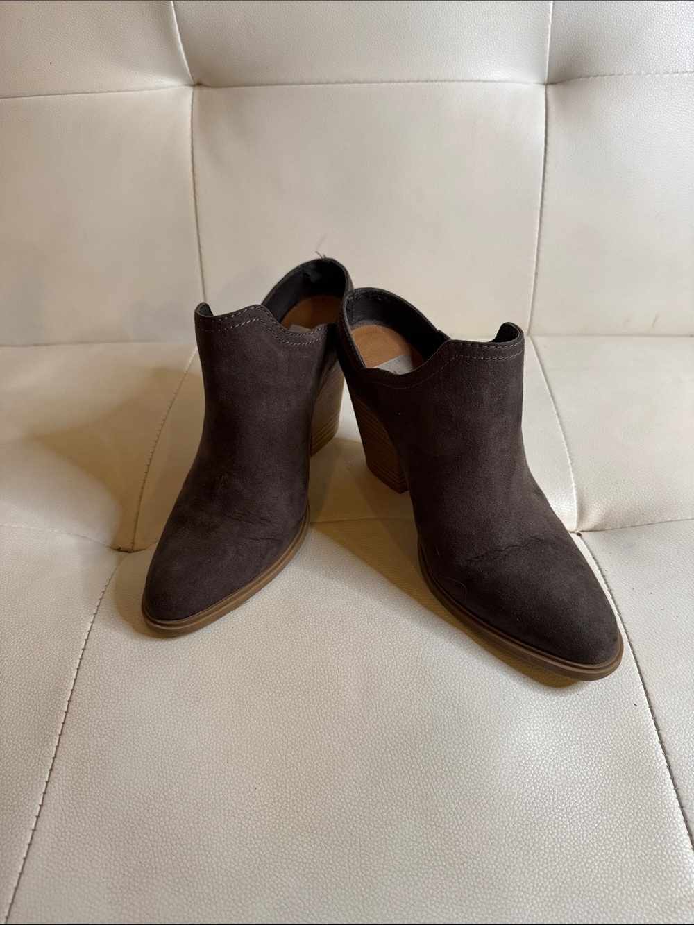 DV by Dolce Vita Dark Chicolate Brown Suede Pointed-Toe Mule Booties